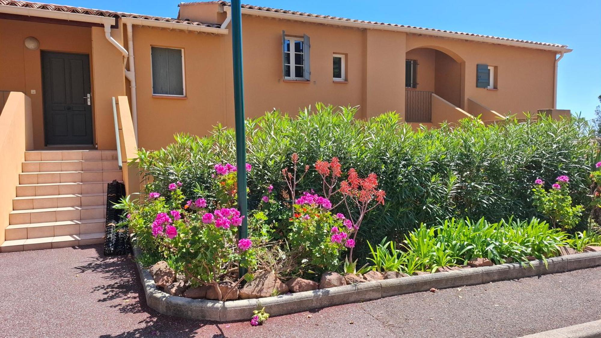 Ferienwohnung Rochemarine Panoramic Théoule-sur-Mer Exterior foto